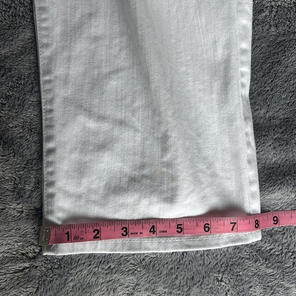 Code Bleu Classic Denim Capri in White Size 14 EUC - Picture 6 of 9